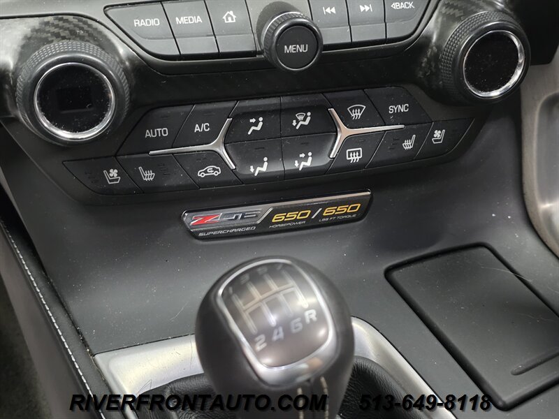 2015 Chevrolet Corvette Z06 3LZ 7 Speed - Photo 16 - Middletown, OH 45042