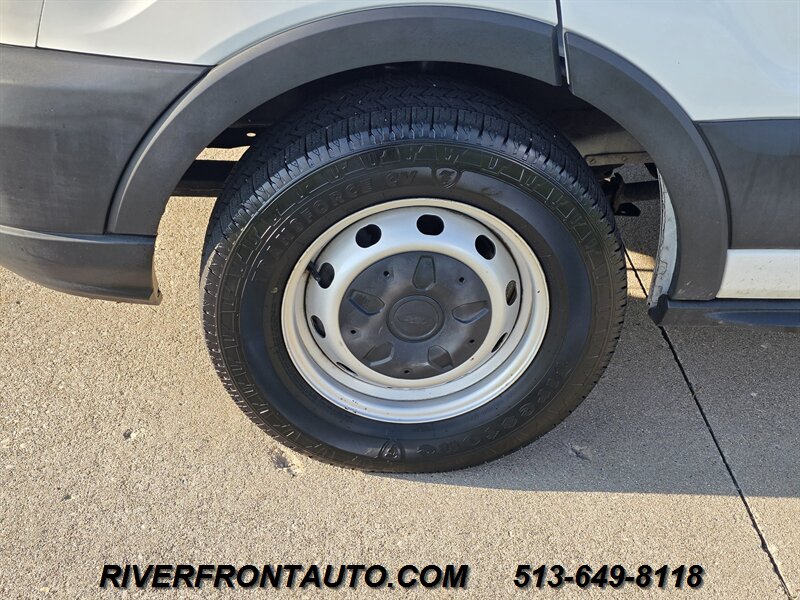 2019 Ford Transit 150 Cargo - Photo 19 - Middletown, OH 45042