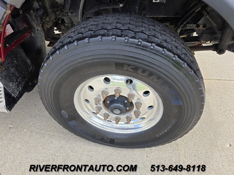 2016 Kenworth T880 Six Axle Dump Truck - Photo 14 - Middletown, OH 45042