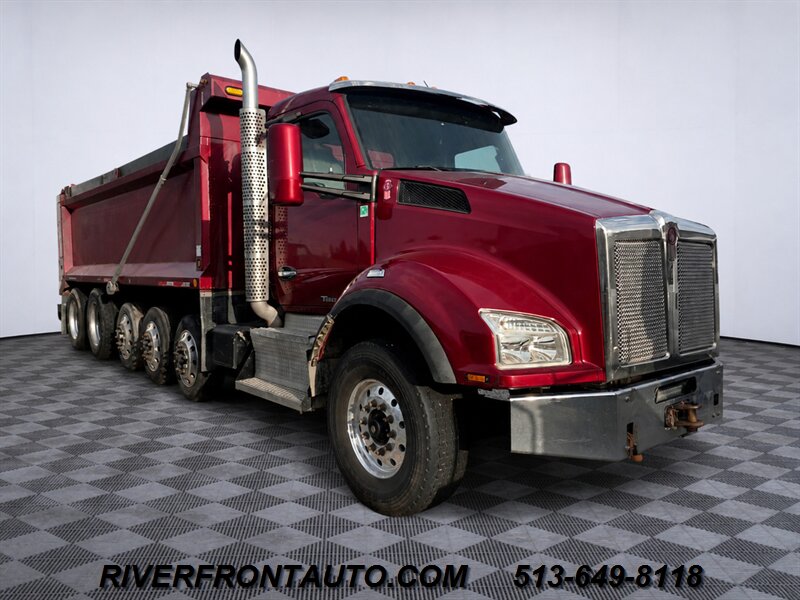 2016 Kenworth T880 Six Axle Dump Truck   - Photo 1 - Middletown, OH 45042
