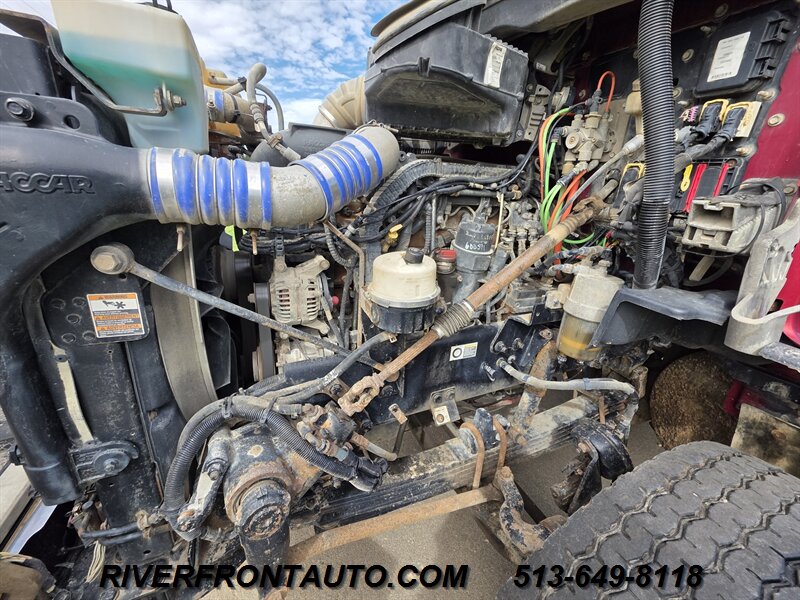2016 Kenworth T880 Six Axle Dump Truck - Photo 25 - Middletown, OH 45042