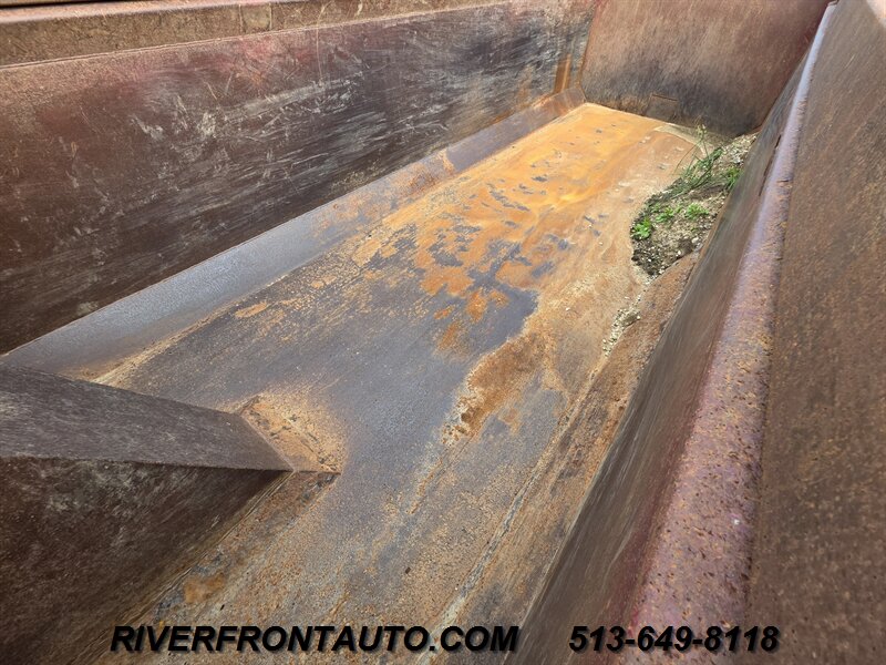 2016 Kenworth T880 Six Axle Dump Truck - Photo 18 - Middletown, OH 45042