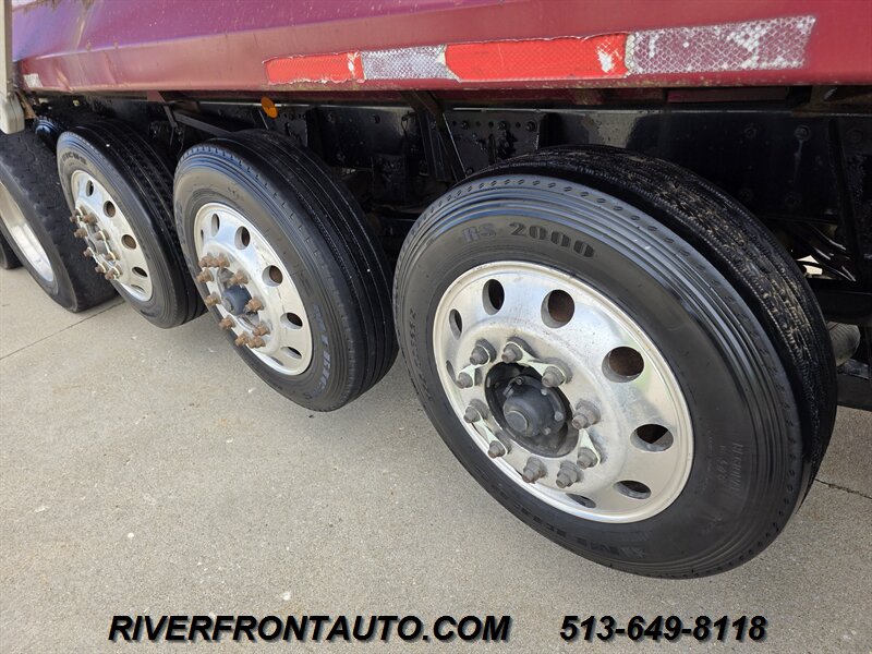 2016 Kenworth T880 Six Axle Dump Truck - Photo 15 - Middletown, OH 45042