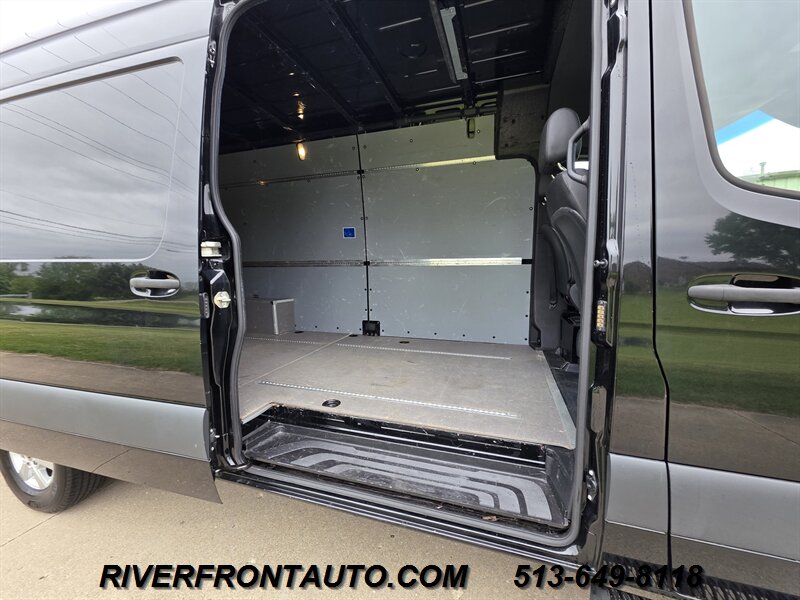 2022 Mercedes-Benz Sprinter 2500 4x4 Diesel Extended - Photo 19 - Middletown, OH 45042