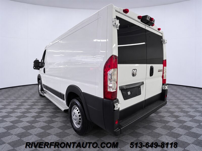 2025 RAM ProMaster 2500 Cargo Van - Photo 3 - Middletown, OH 45042