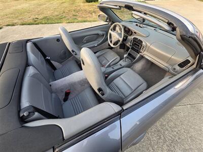 2004 Porsche 911 Carrera 2dr Cabriolet  6 SPEED - Photo 8 - Middletown, OH 45042