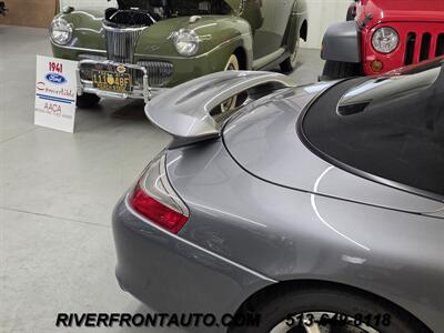 2004 Porsche 911 Carrera 2dr Cabriolet  6 SPEED - Photo 2 - Middletown, OH 45042