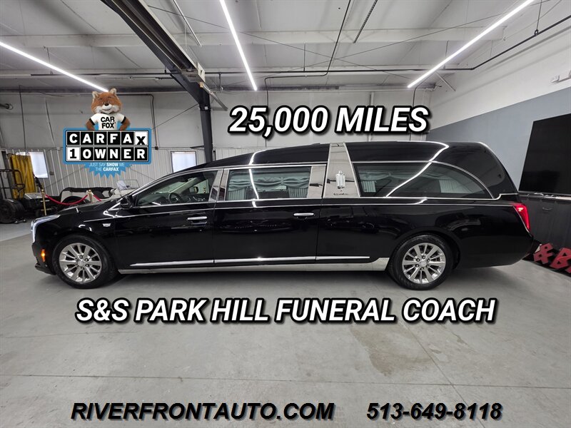2019 Cadillac XTS S&S Park Hill Funeral Coach   - Photo 1 - Middletown, OH 45042