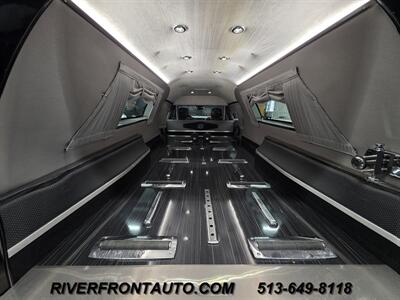 2019 Cadillac XTS S&S Park Hill Funeral Coach   - Photo 4 - Middletown, OH 45042