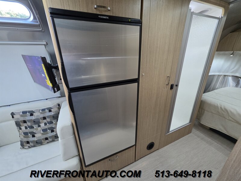 2018 Airstream Flying Cloud 25FB - Photo 14 - Middletown, OH 45042
