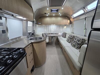 2018 Airstream Flying Cloud 25FB   - Photo 3 - Middletown, OH 45042