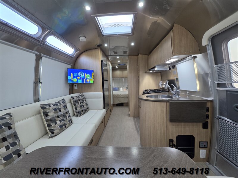 2018 Airstream Flying Cloud 25FB - Photo 3 - Middletown, OH 45042
