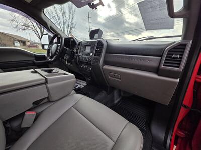 2017 Ford F-350 XL 4x4 2dr Regular Cab 145 in. WB DRW Chassis   - Photo 21 - Middletown, OH 45042