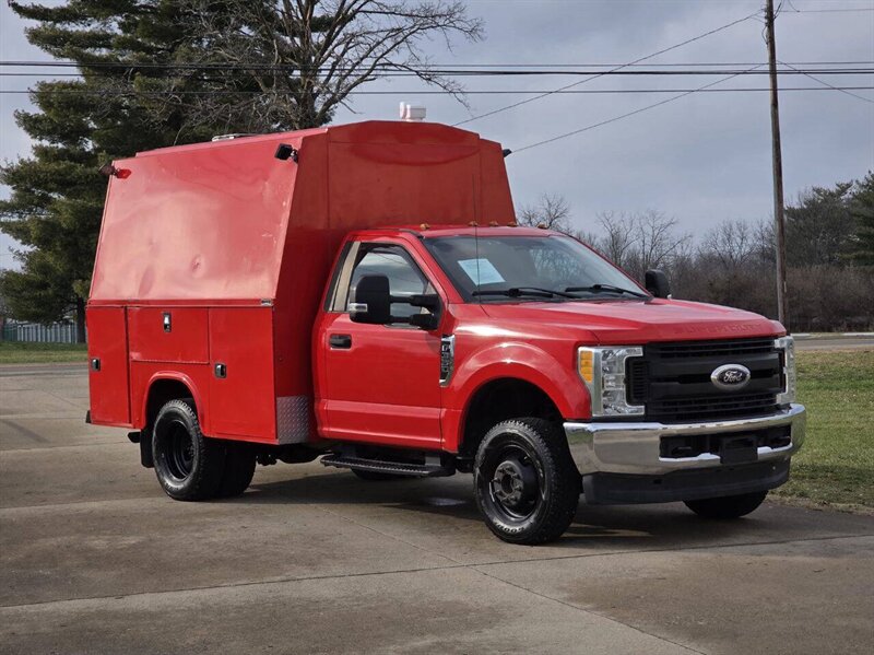2017 Ford F-350 XL 4x4 2dr Regular Cab 145 in. WB DRW Chassis  