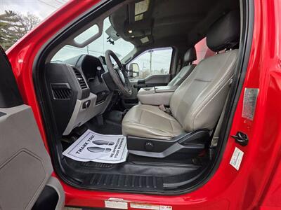 2017 Ford F-350 XL 4x4 2dr Regular Cab 145 in. WB DRW Chassis   - Photo 9 - Middletown, OH 45042