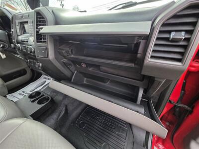 2017 Ford F-350 XL 4x4 2dr Regular Cab 145 in. WB DRW Chassis   - Photo 22 - Middletown, OH 45042