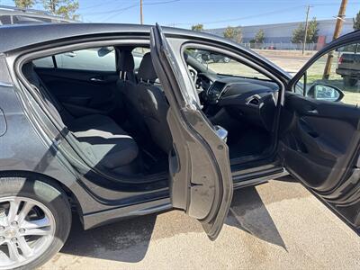 2017 Chevrolet Cruze LT Auto  RS - Photo 3 - Socorro, TX 79927