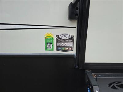 2024 Keystone Montana 377FL   - Photo 3 - Bemidji, MN 56601