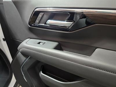 2026 Chevrolet Suburban Z71   - Photo 22 - Bemidji, MN 56601