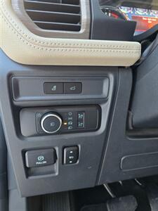 2022 Ford Expedition MAX Limited   - Photo 10 - Bemidji, MN 56601