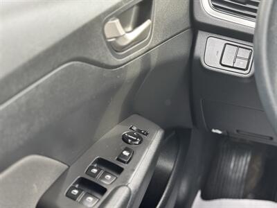 2020 Hyundai ACCENT Essential   - Photo 13 - Edmonton, AB T6B 0B7