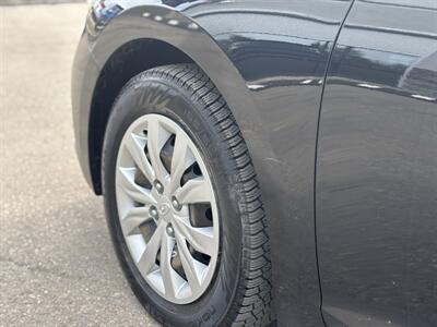 2020 Hyundai ACCENT Essential   - Photo 8 - Edmonton, AB T6B 0B7