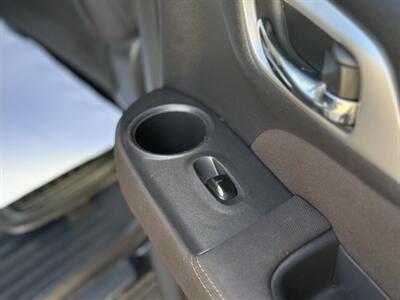 2017 Nissan Pathfinder SV   - Photo 17 - Edmonton, AB T6B 0B7