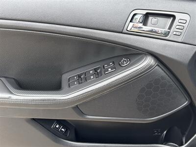 2011 Kia Optima SX Turbo *LOW KMS*   - Photo 12 - Edmonton, AB T6B 0B7