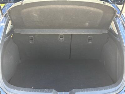 2015 Mazda Mazda3 i Sport - Photo 12 - Edmonton, AB T6B 0B7