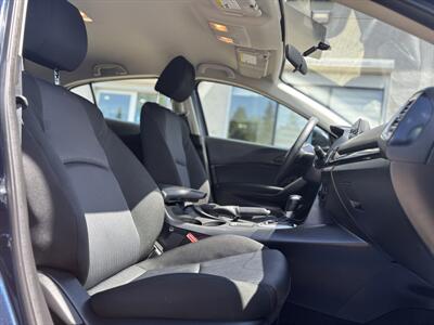 2015 Mazda Mazda3 i Sport - Photo 14 - Edmonton, AB T6B 0B7