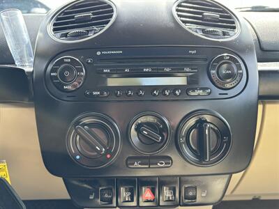 2008 Volkswagen New Beetle 2.5 *No Accidents**Low Kms*   - Photo 16 - Edmonton, AB T6B 0B7