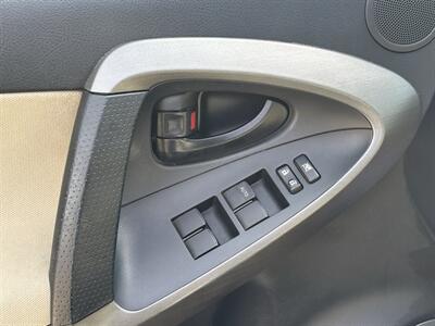 2011 Toyota RAV4   - Photo 12 - Edmonton, AB T6B 0B7