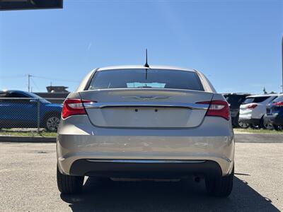 2014 Chrysler 200 LX*LOW KMS*ONE OWNER*NO ACCIDNETS*   - Photo 4 - Edmonton, AB T6B 0B7