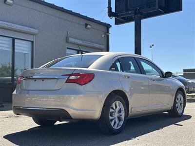 2014 Chrysler 200 LX*LOW KMS*ONE OWNER*NO ACCIDNETS*   - Photo 3 - Edmonton, AB T6B 0B7