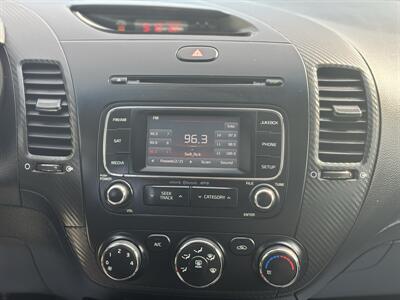 2016 Kia Forte5 EX *LOW KMS* - Photo 18 - Edmonton, AB T6B 0B7