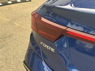 2021 Kia Forte EX - Photo 11 - Edmonton, AB T6B 0B7