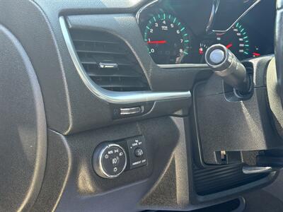 2017 Chevrolet Traverse LT   - Photo 14 - Edmonton, AB T6B 0B7