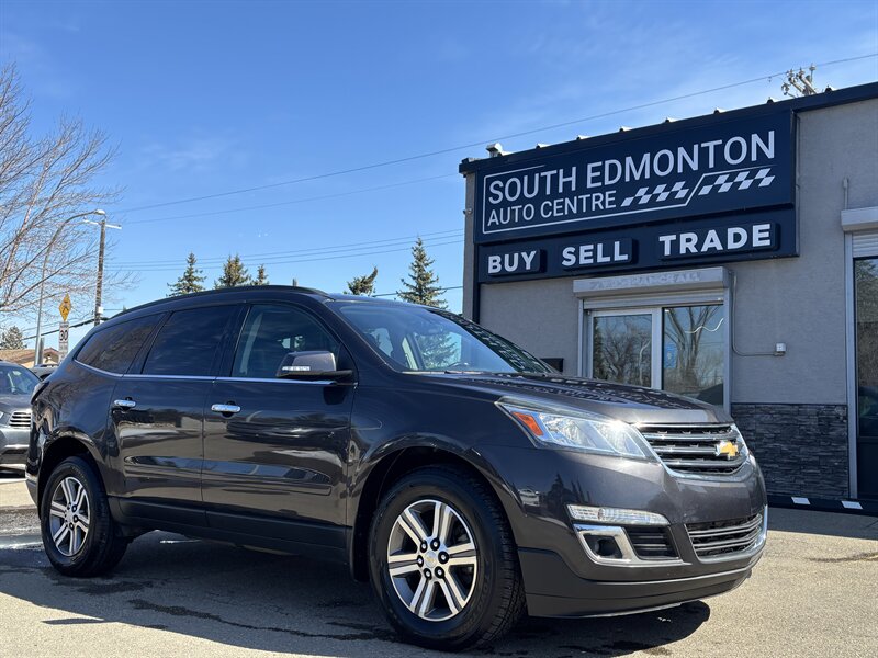 2017 Chevrolet Traverse LT   - Photo 1 - Edmonton, AB T6B 0B7