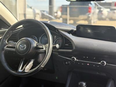 2020 Mazda Mazda3 Sedan Select   - Photo 21 - Edmonton, AB T6B 0B7