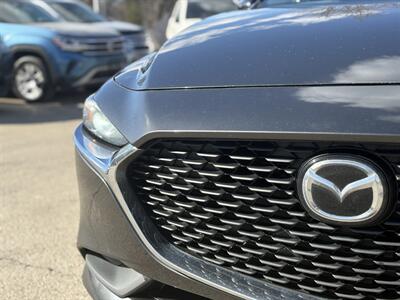 2020 Mazda Mazda3 Sedan Select   - Photo 11 - Edmonton, AB T6B 0B7