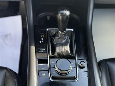 2020 Mazda Mazda3 Sedan Select   - Photo 16 - Edmonton, AB T6B 0B7