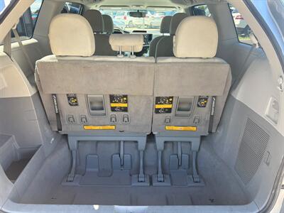 2011 Toyota Sienna Base 7-Passenger - Photo 10 - Edmonton, AB T6B 0B7