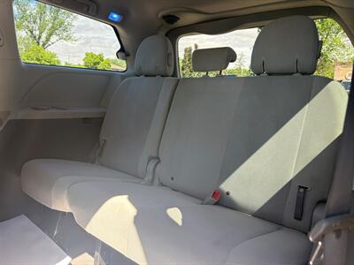 2011 Toyota Sienna Base 7-Passenger - Photo 12 - Edmonton, AB T6B 0B7