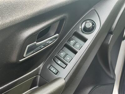 2015 Chevrolet Trax LS - Photo 17 - Edmonton, AB T6B 0B7