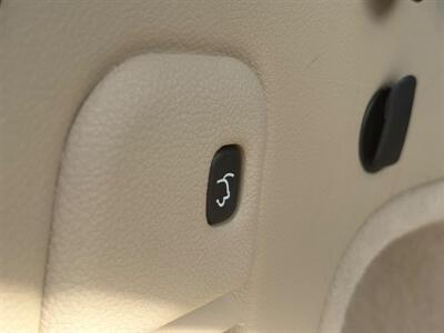 2014 Jeep Grand Cherokee Overland - Photo 13 - Edmonton, AB T6B 0B7