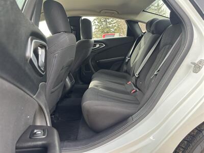 2015 Chrysler 200 LX *LOW KMS*   - Photo 9 - Edmonton, AB T6B 0B7