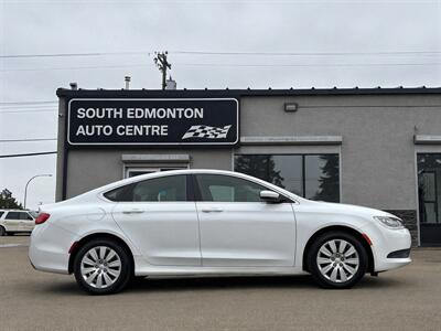 2015 Chrysler 200 LX *LOW KMS*   - Photo 2 - Edmonton, AB T6B 0B7
