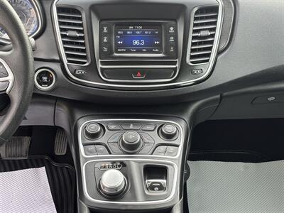 2015 Chrysler 200 LX *LOW KMS*   - Photo 13 - Edmonton, AB T6B 0B7