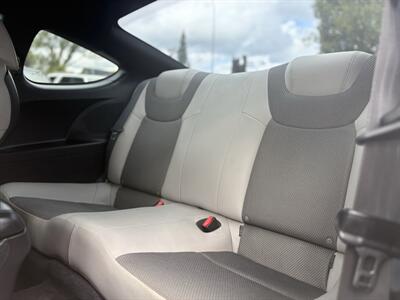 2013 Hyundai Genesis 2.0T R-Spec*LOW KMS* - Photo 12 - Edmonton, AB T6B 0B7