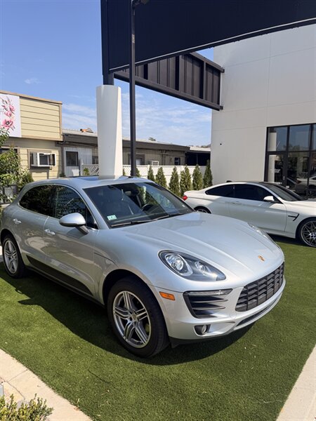 2015 Porsche Macan S  